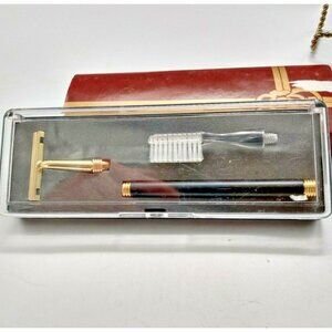 Vintage Travel Razor and Inter-changeable Toothbrush 1960's